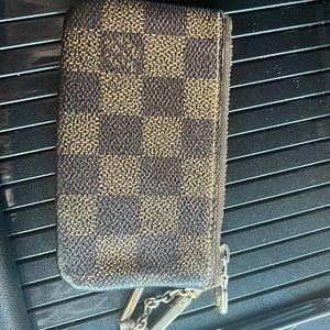 Louis vuttion coin purse